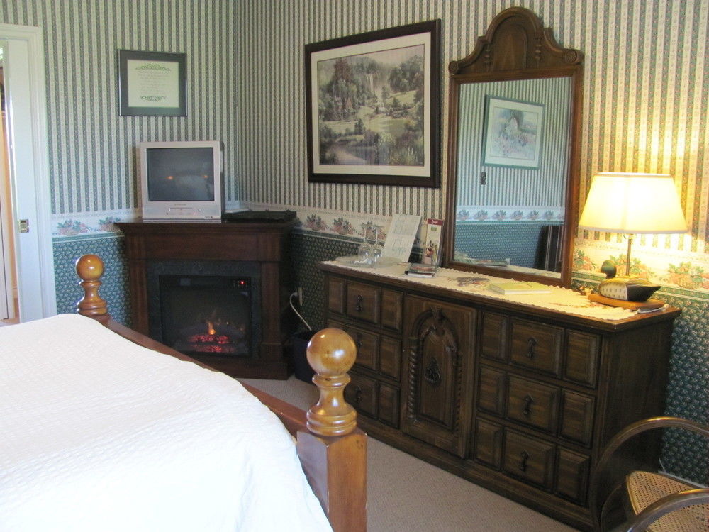 Countryside Bed & Breakfast Niagara-on-the-Lake ภายนอก รูปภาพ