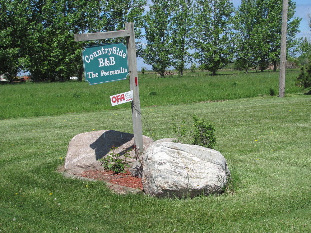 Countryside Bed & Breakfast Niagara-on-the-Lake ภายนอก รูปภาพ
